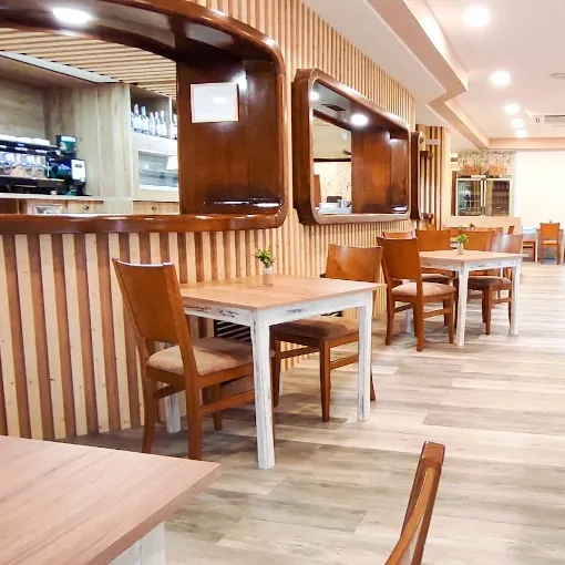 Zona de barra de Restaurante Plaza